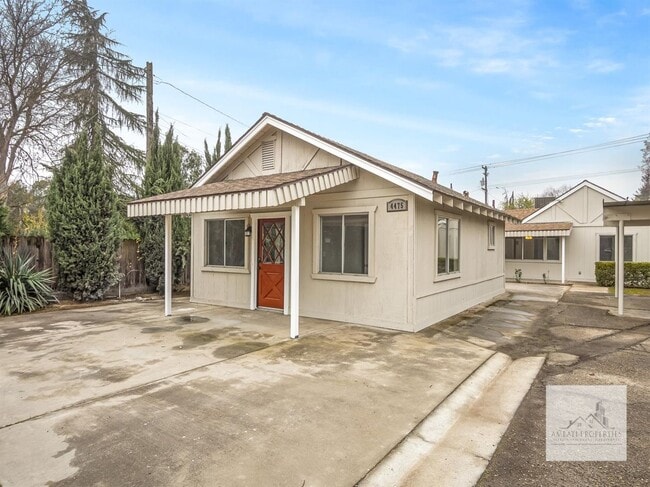 property at 4473-4475 N Thorne Ave