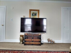 405 The Hill, Unit #1 in Portsmouth, NH - Foto de edificio - Building Photo