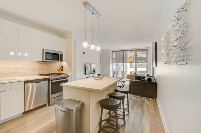 2337 N Lincoln Ave in Chicago, IL - Building Photo - Building Photo