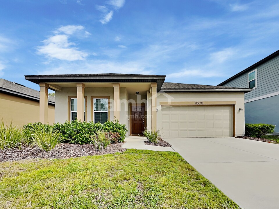 11508 Bryce Canyon Ln in Gibsonton, FL - Building Photo