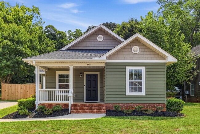 property at 305 S Calhoun St