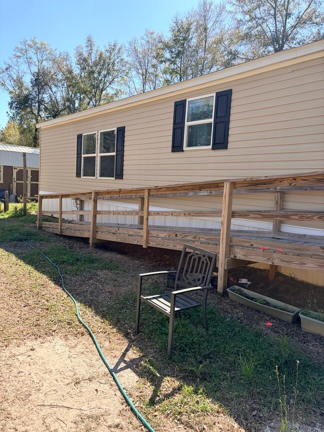 8862 John Hamm Rd in Milton, FL - Building Photo - Building Photo