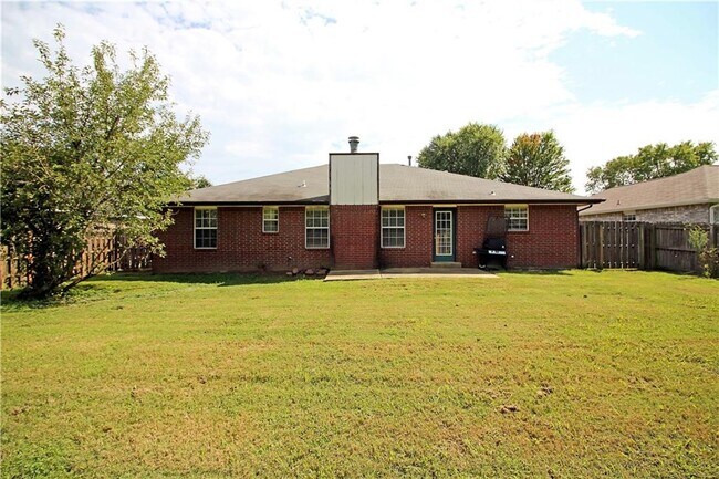 1205 SE 22nd St in Bentonville, AR - Building Photo - Building Photo