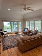 9 Money Point Rd in Stonington, CT - Building Photo - Building Photo