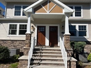 33 Morris Ave in Summit, NJ - Building Photo - Building Photo