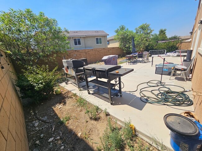 16969 Posey Pl in Fontana, CA - Building Photo - Building Photo