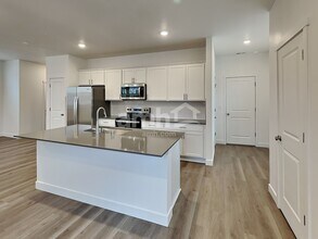 4926 87th Ave NE in Marysville, WA - Foto de edificio - Building Photo