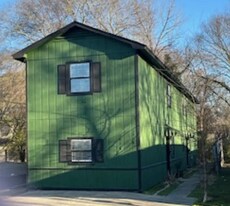 1926 Martin St in Conway, AR - Building Photo