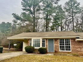 62 Conifer Ring in Rome, GA - Building Photo