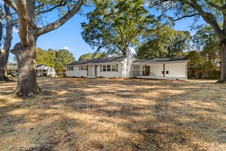 3503 Linwood Rd in Gastonia, NC - Building Photo - Building Photo