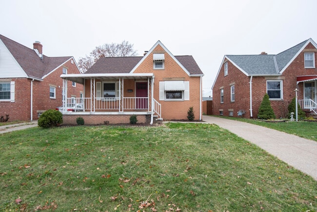 property at 4530 Wood Ave