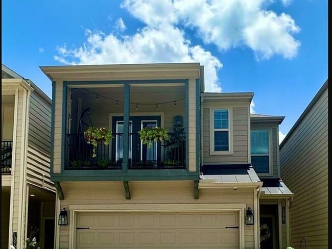 10967 Cannes Memorial Dr in Houston, TX - Building Photo - Building Photo