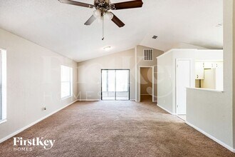 137 Lameraux Rd in Winter Haven, FL - Building Photo - Building Photo