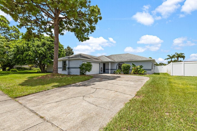 809 Kara Cir