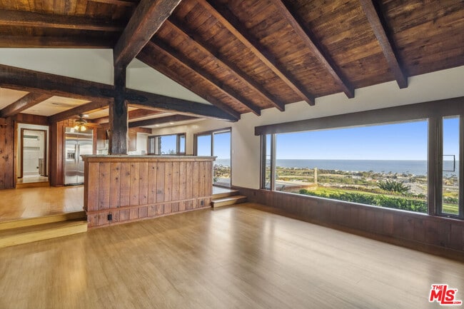 3217 Colony View Cir in Malibu, CA - Foto de edificio - Building Photo