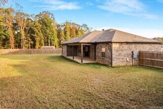 30 Chesapeake Dr in Austin, AR - Building Photo - Building Photo