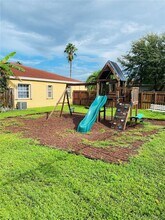 21300 NE 8th Ct in Miami, FL - Building Photo - Building Photo