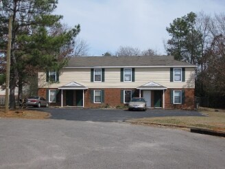 25-31 Conifer Ct in North Augusta, SC - Foto de edificio