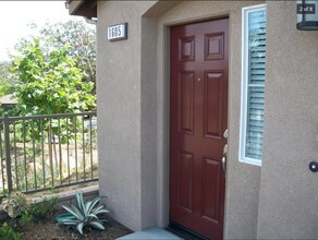 1605 Waterlily Way in San Marcos, CA - Building Photo - Building Photo