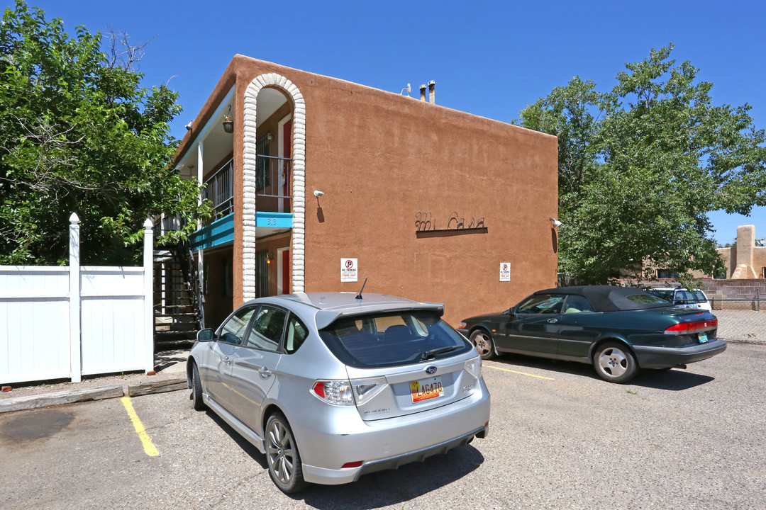 Mi Casa in Albuquerque, NM - Building Photo