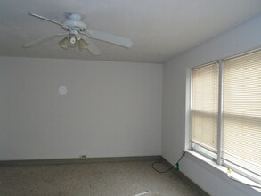 2441 Anderson Ave in Manhattan, KS - Building Photo - Building Photo