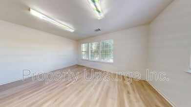 2371 Washington Ave in Oroville, CA - Foto de edificio - Building Photo