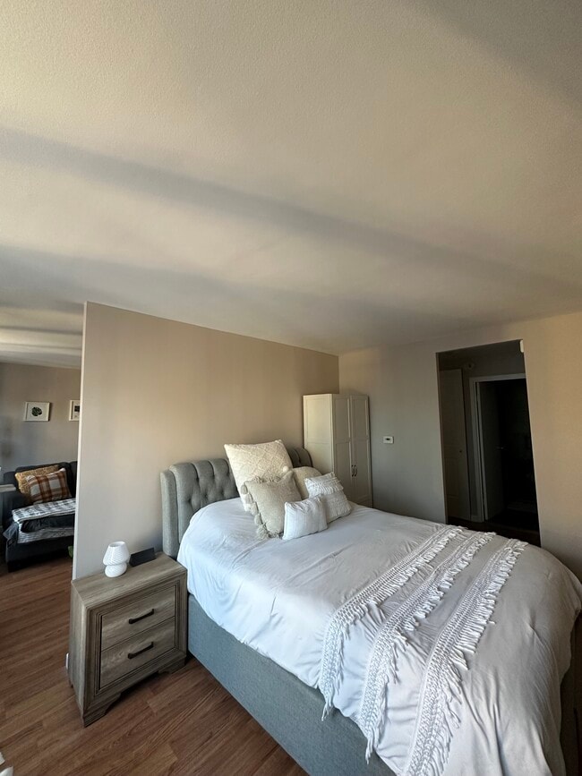 400 E Randolph St, Unit 2616 in Chicago, IL - Foto de edificio - Building Photo