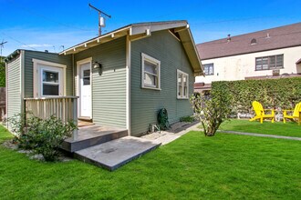 4002 E Colorado St in Long Beach, CA - Foto de edificio - Building Photo