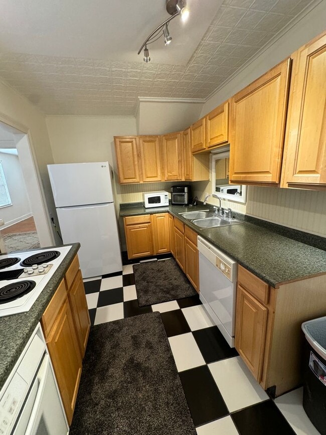 665 Carol Marie Dr in Baton Rouge, LA - Building Photo - Building Photo