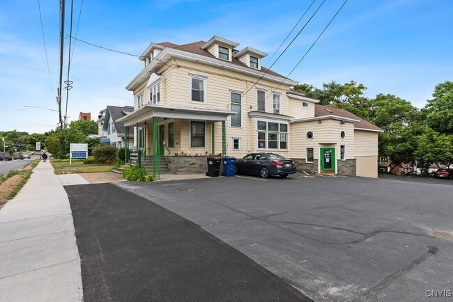 property at 1628 W Genesee St