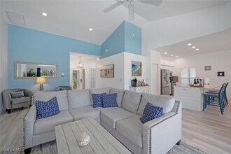 7112 Falcons Glen Blvd in Naples, FL - Building Photo - Building Photo