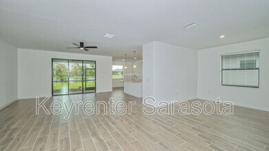 4873 Seafoam Trl in Bradenton, FL - Building Photo - Building Photo