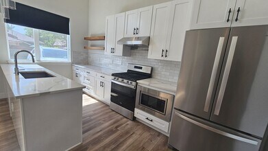 5875 E 13th Ave in Denver, CO - Building Photo - Building Photo