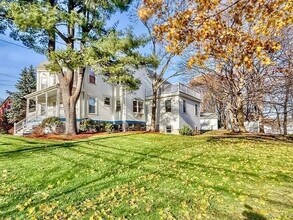 198 Franklin St in Stoneham, MA - Building Photo - Building Photo