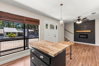 41 Harbour Row Dr in Coldspring, TX - Building Photo - Building Photo