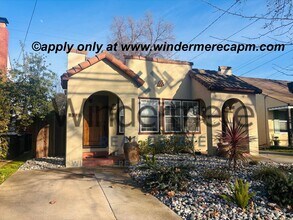 2789 Freeport Blvd in Sacramento, CA - Building Photo - Building Photo