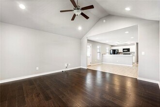 4002 S W Capstone Ave in Bentonville, AR - Building Photo - Building Photo