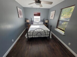 206 W 55th 1/2 St in Austin, TX - Building Photo - Building Photo