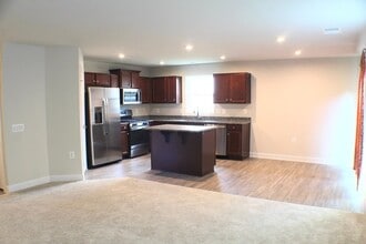 105 S Peak Dr in McGaheysville, VA - Building Photo - Building Photo