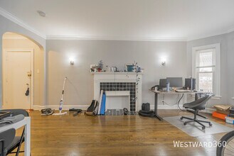 6510 N Hamilton Ave in Chicago, IL - Building Photo - Building Photo