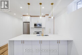 110 Braemar Ave in Toronto, ON - Building Photo - Building Photo