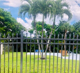 2400 SW 19th Ave-Unit -Villa 104 in Boynton Beach, FL - Building Photo - Building Photo