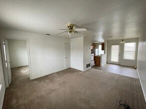 5706 Redstone Dr in Killeen, TX - Foto de edificio - Building Photo