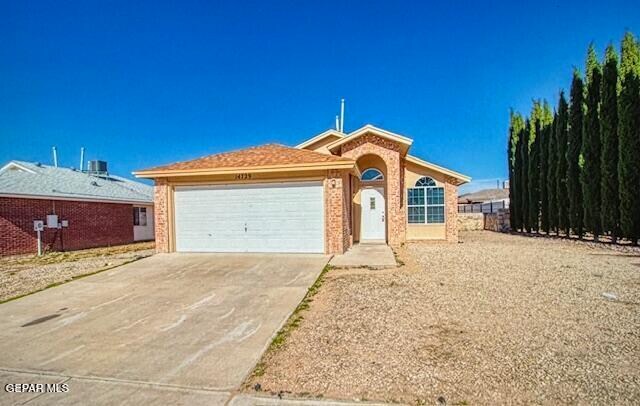 14729 Cactus View Ct in Horizon City, TX - Building Photo