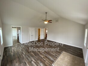 5472 Riverview Dr in King George, VA - Building Photo - Building Photo