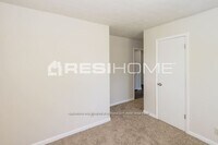 1777 Hillview Ave photo'