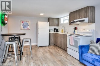 40 Brunswick Ave in Kitchener, ON - Building Photo - Building Photo