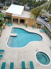 1450 SE 3rd Ave, Unit 402 in Dania Beach, FL - Building Photo - Building Photo