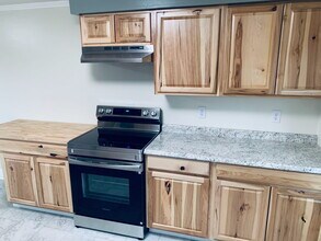 103 Virginia Manor Rd in Rochester, NY - Building Photo - Building Photo