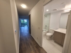 219 Dundas St E, Unit 605 in Toronto, ON - Building Photo - Building Photo